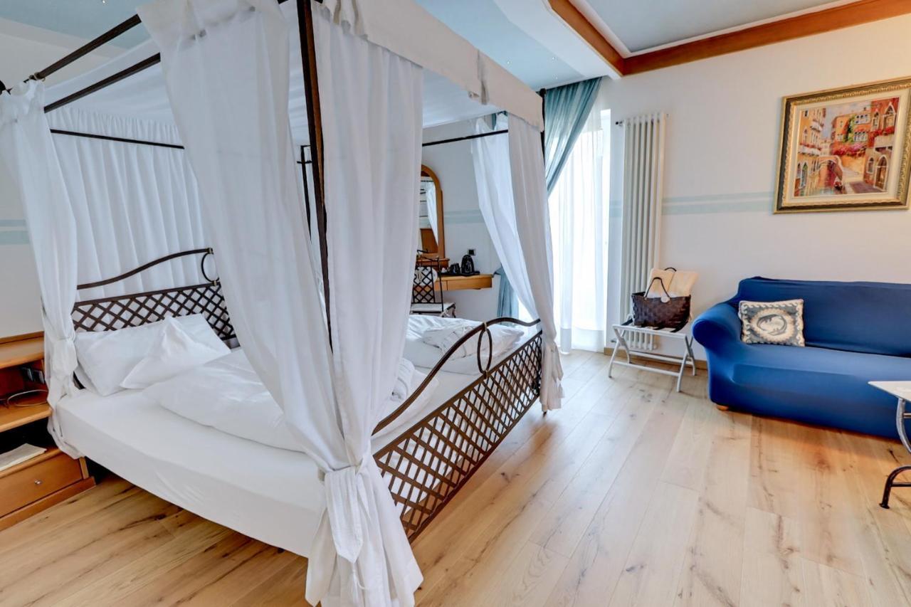 Leading Relax Hotel Maria Moena Luaran gambar