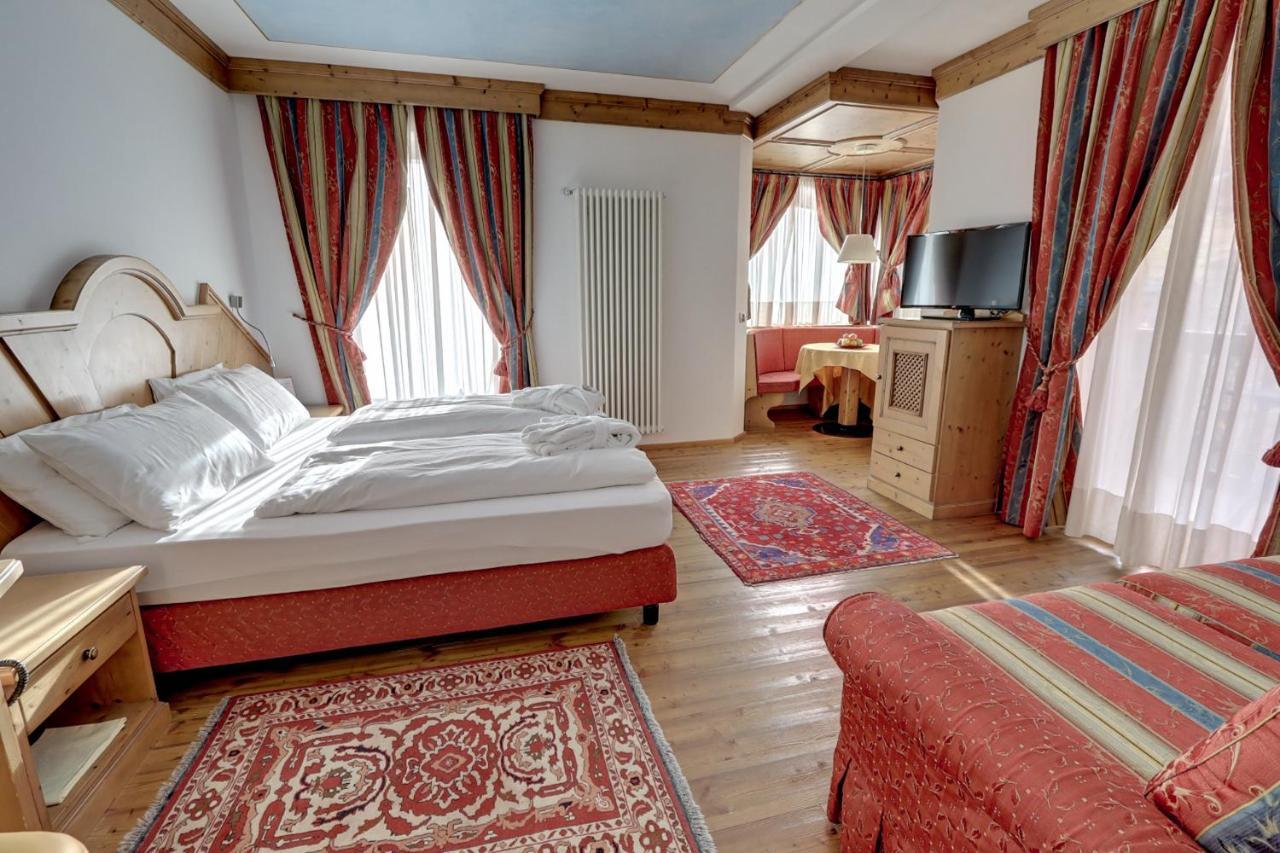 Leading Relax Hotel Maria Moena Luaran gambar