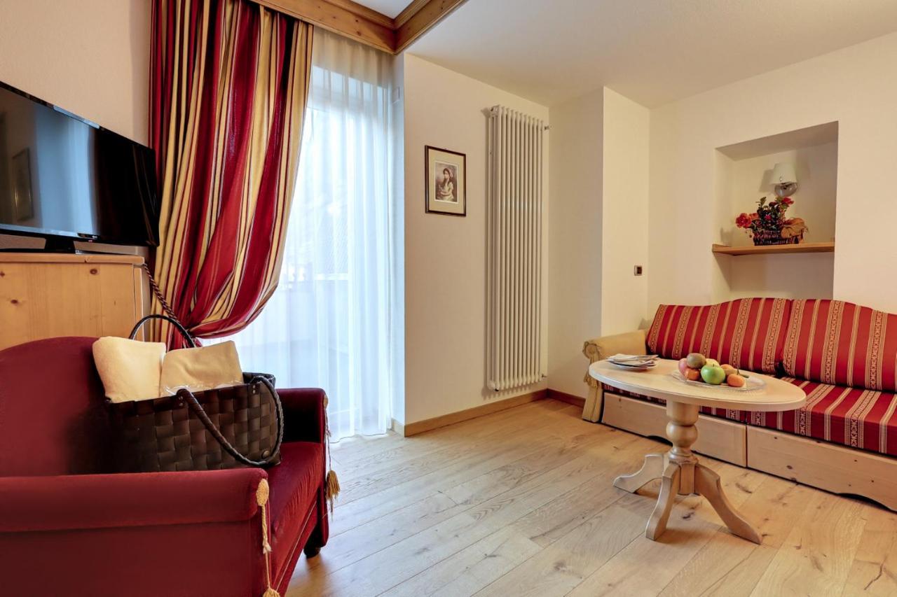 Leading Relax Hotel Maria Moena Luaran gambar