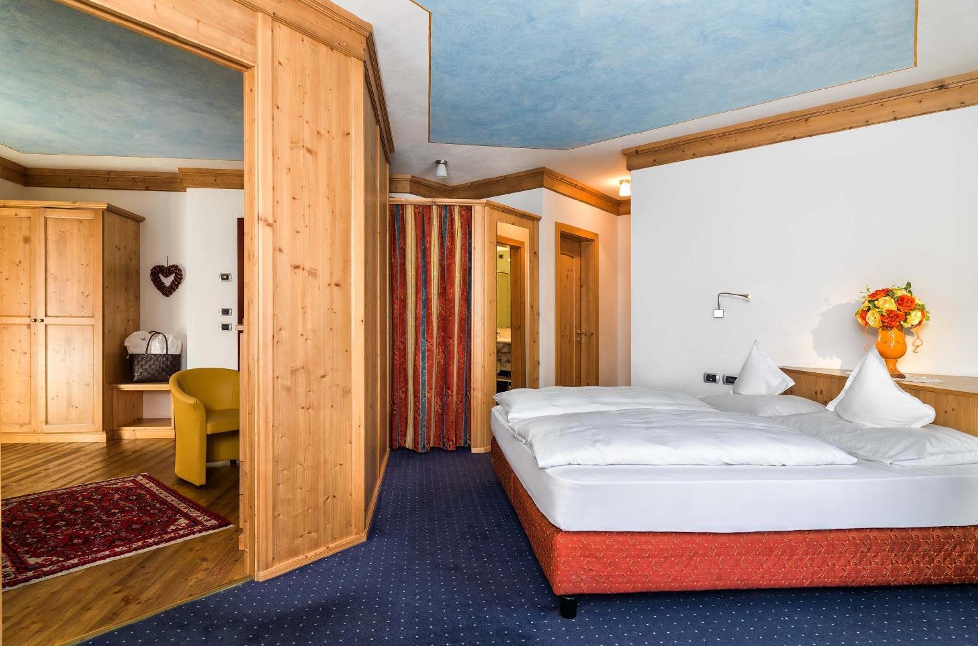 Leading Relax Hotel Maria Moena Bilik gambar