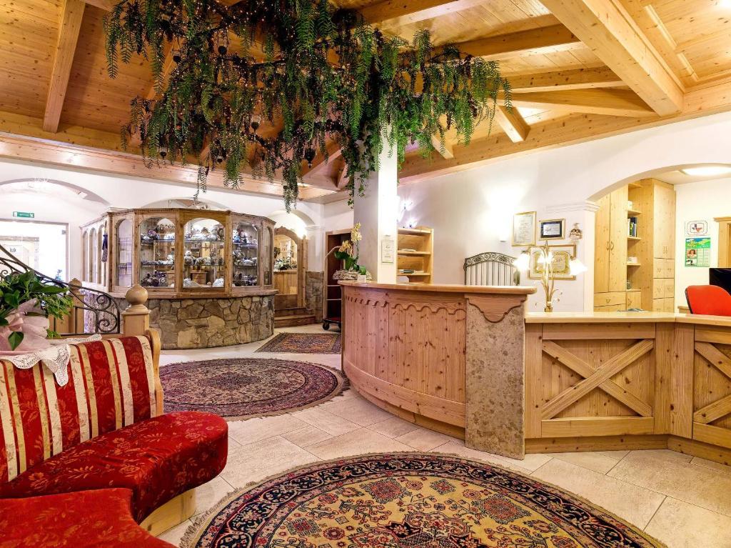 Leading Relax Hotel Maria Moena Luaran gambar