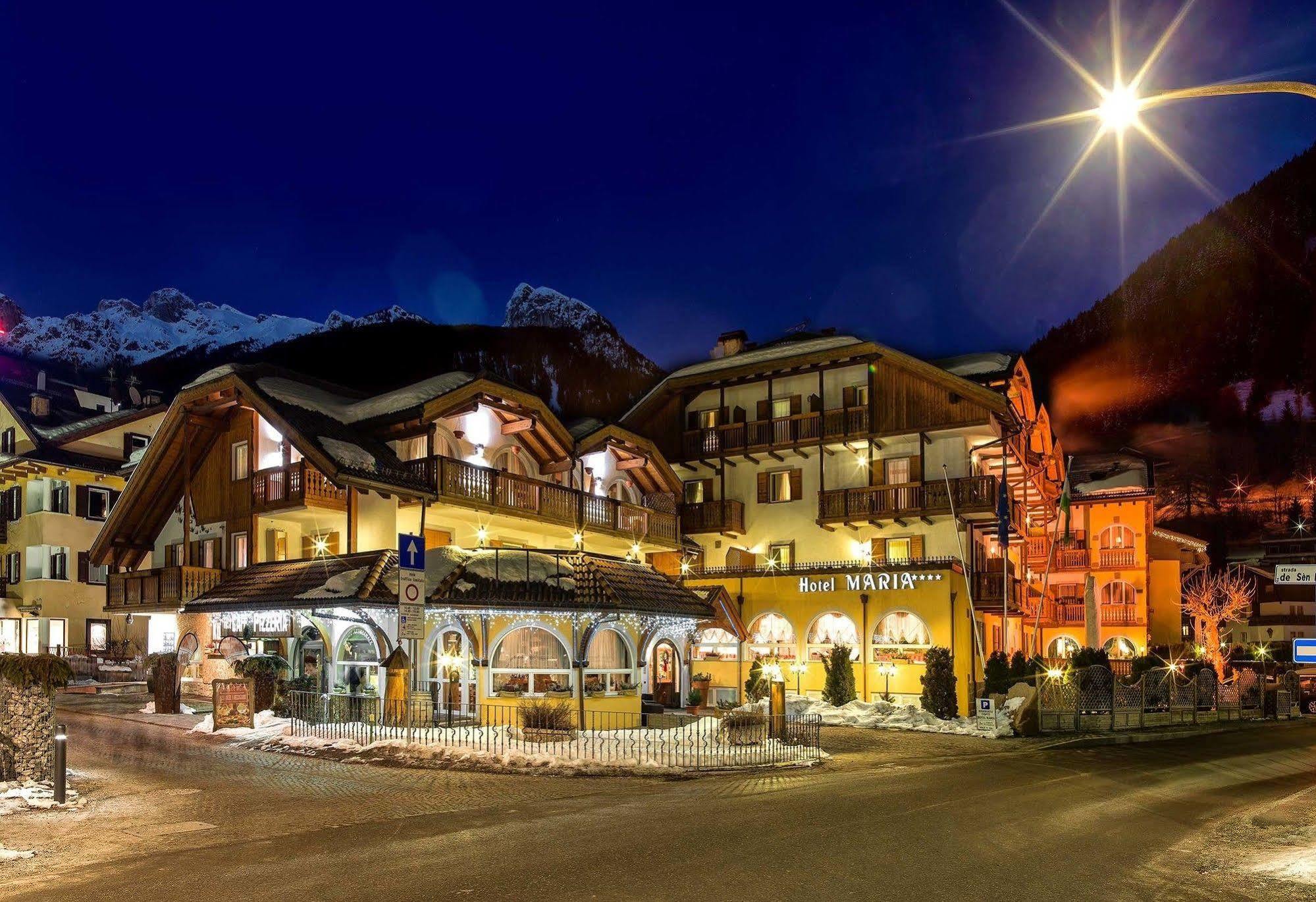 Leading Relax Hotel Maria Moena Luaran gambar